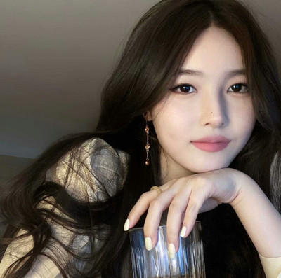 我们贪恋照片无删减